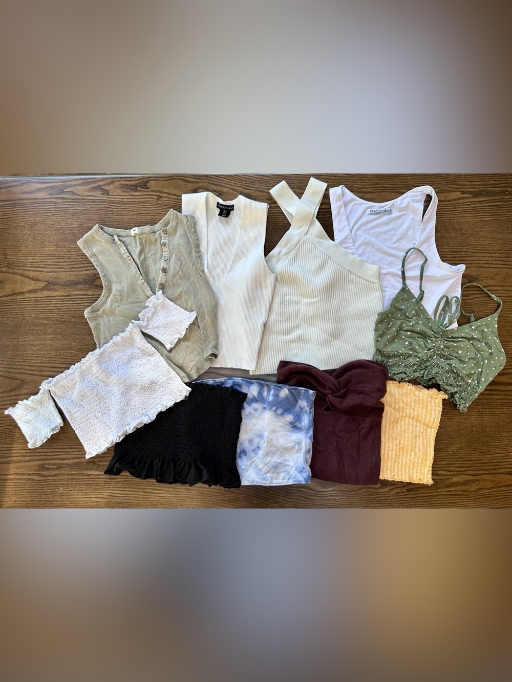 BUNDLE XS-S Summer Crop Tops - Garage, Old Navy, Forever 21, Aeropostale +more